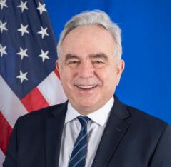 Dr Kurt Campbell